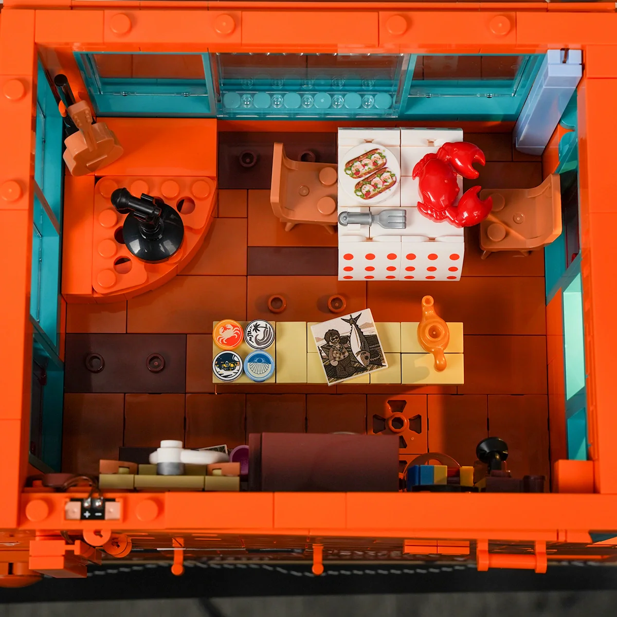 Seafood Restaurant - Image 15