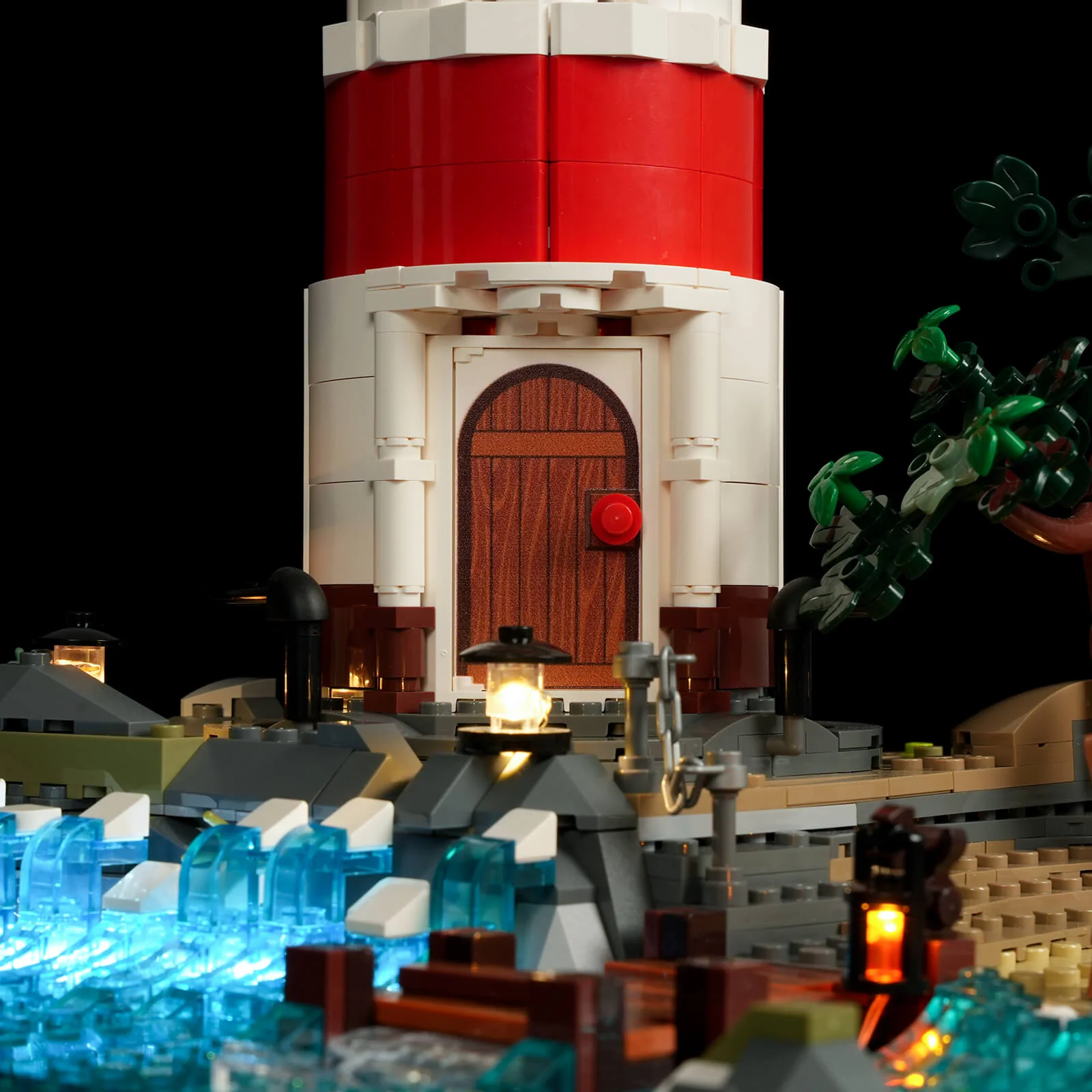 Sunrise Lighthouse - Image 9